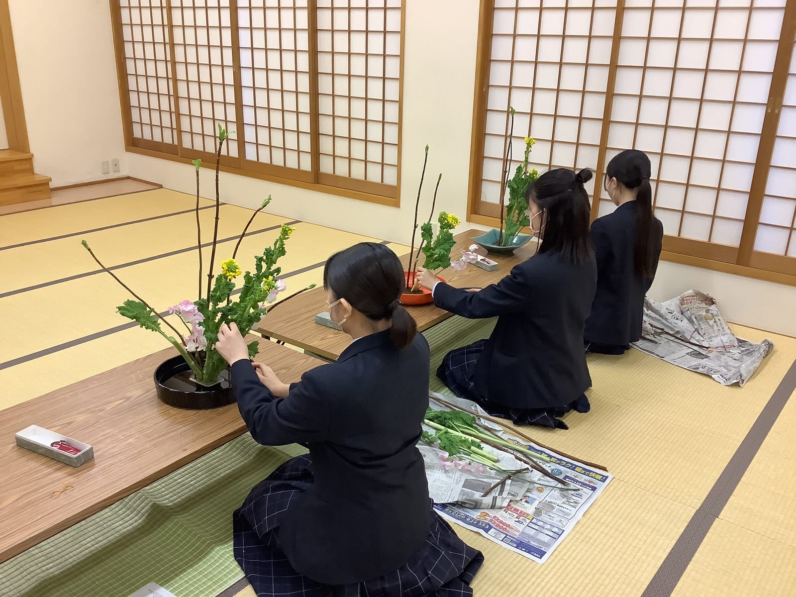 華道部の活動風景