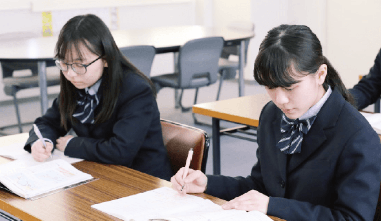 2年次 将来の方向性を定め、計画的に学ぶ